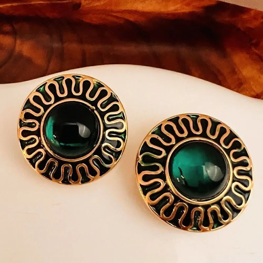 Vintage Galleria Gripoix Earrings Clip On Enamel Green Glass Gold Round 4630